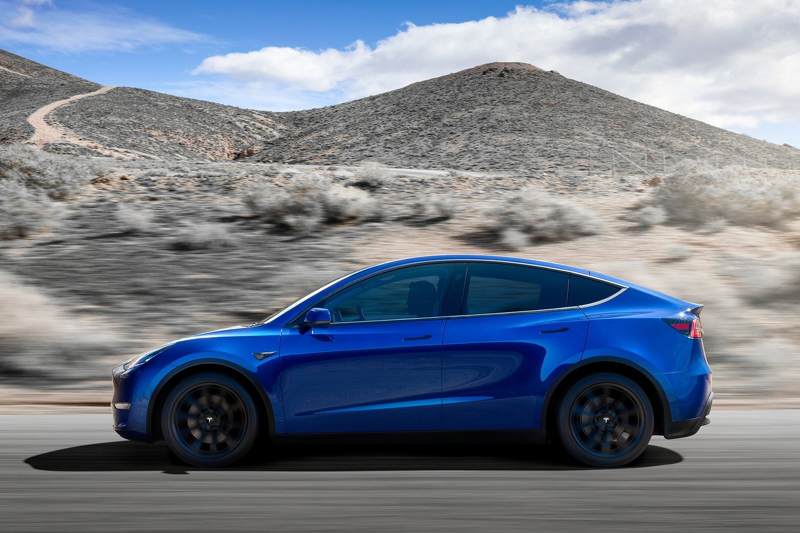 TESLA MODEL Y HATCHBACK RWD 5dr Auto
