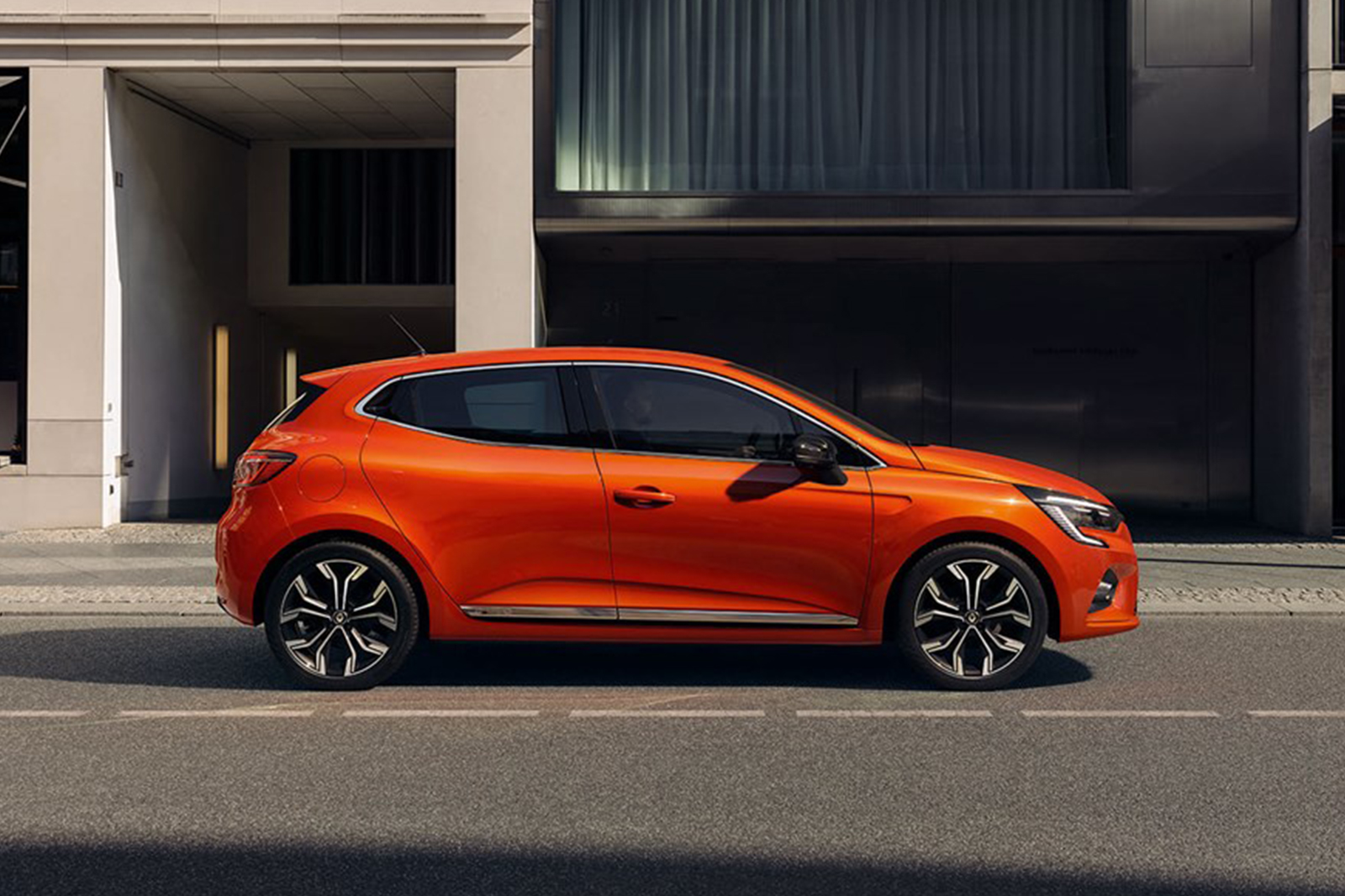 Renault CLIO HATCHBACK 1.6 E-TECH Hybrid 140 RS Line 5dr Auto [Lth/Bose]